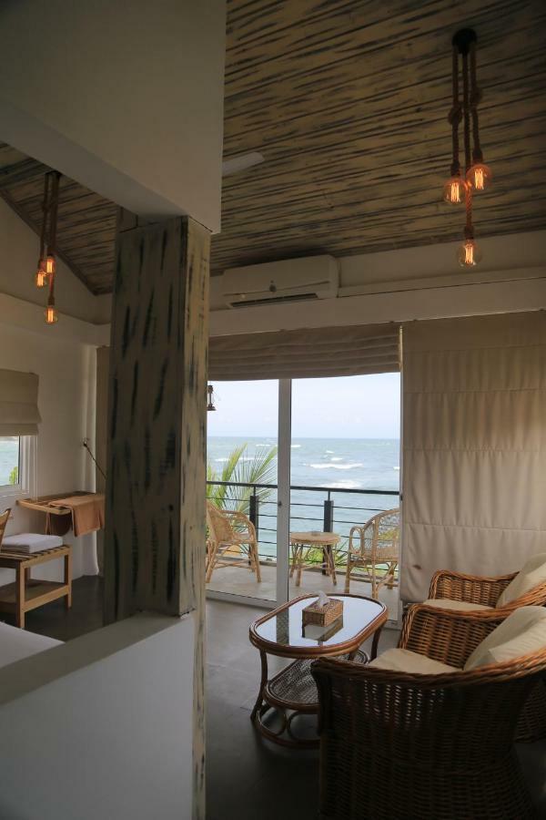 Hotel Toddy By Hoppa à Unawatuna Extérieur photo