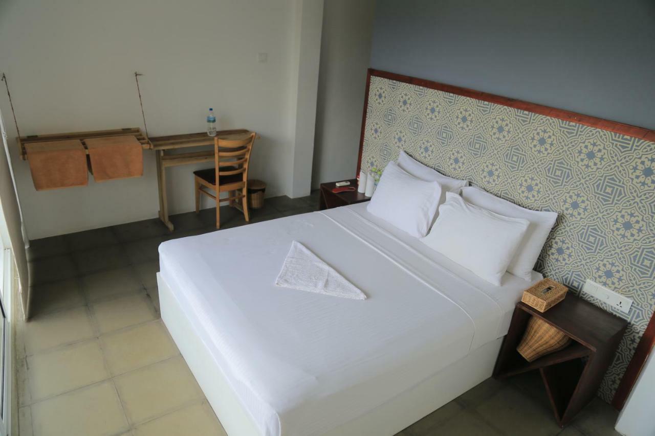 Hotel Toddy By Hoppa à Unawatuna Extérieur photo